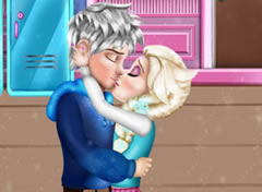 Frozen Elsa e Jack se Beijando na Escola